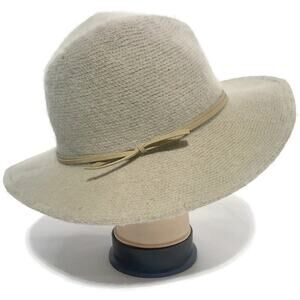 Universal Thread Goods Company Women's Packable Floppy Hat Wool Blend